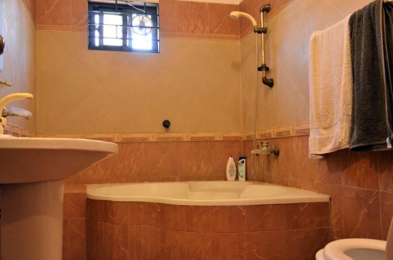 Luxury Inn Karachi Exterior foto
